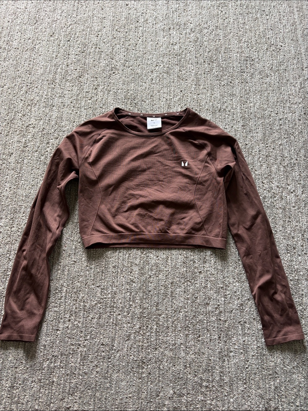 Cropped Long-Sleeve Top in Chocolate Brown - MP